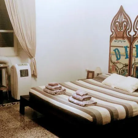 ホームステイ La Casa Di Ale E I Suoi Piccoli Amici In Zona Separata Della Casa サッサリ