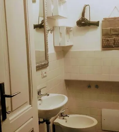 La Casa Di Ale E I Suoi Piccoli Amici In Zona Separata Della Casa ホームステイ *